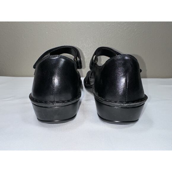 NWOT Aravon Clarissa Black Leather Fisherman Comfort Sandals 11 EE Extra Wide - Picture 6 of 9